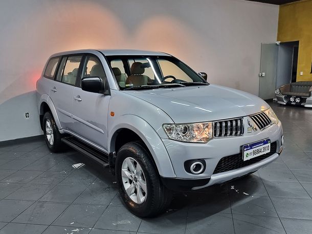 Mitsubishi Pajero DAKAR HPE 3.2 4x4 T.I Dies 5p Aut