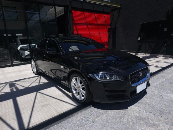 Jaguar XE 2.0 Turbocharged Pure 240cv Aut.