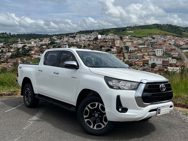 Toyota Hilux CD SRV 4x4 2.8 TDI Diesel Aut.