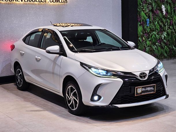 Toyota YARIS XLS Sedan 1.5 Flex 16V 4p Aut.