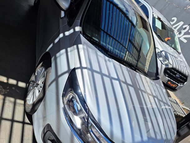 Citroën C4 LOUNGE Live Bus. 1.6 Flex Aut.