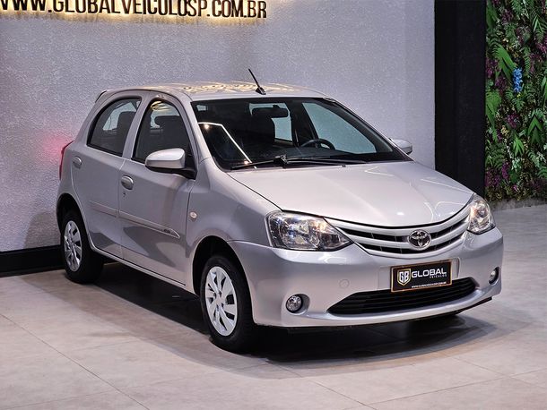 Toyota ETIOS X 1.3 Flex 16V 5p Mec.