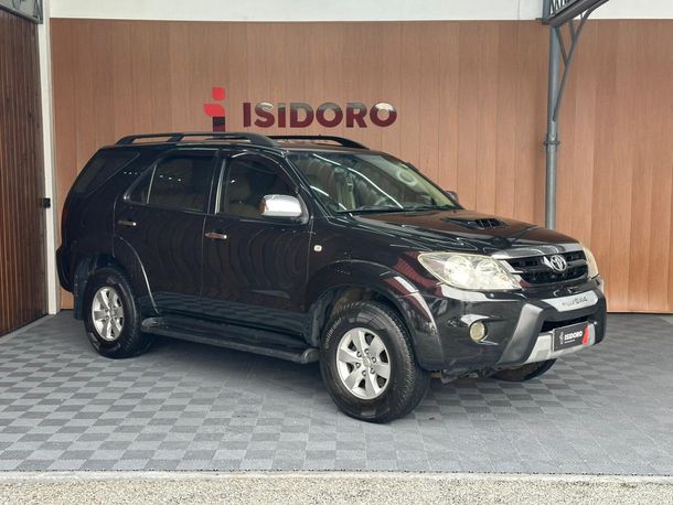 Toyota Hilux SW4 SRV D4-D 4x4 3.0 TDI Dies. Aut