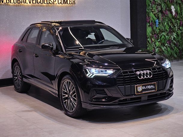 Audi Q3 Black Ed. 1.4 TFSI Flex/Black S-tron.