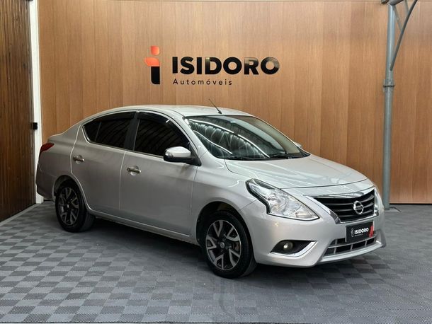 Nissan VERSA SL 1.6 16V FlexStart 4p Aut.