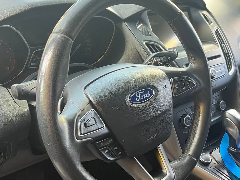 Ford Focus 2.0 16V/SE/SE Plus Flex 5p Aut.