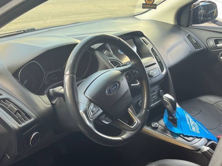 Ford Focus 2.0 16V/SE/SE Plus Flex 5p Aut.