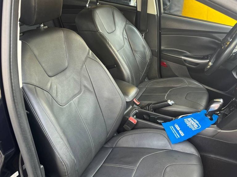 Ford Focus 2.0 16V/SE/SE Plus Flex 5p Aut.