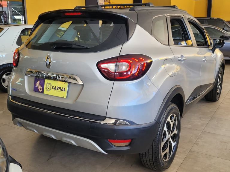 Renault CAPTUR Intense 2.0 16V Flex 5p Aut.