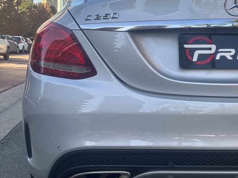 Mercedes C-250 Sport 2.0 16V 211cv Aut.