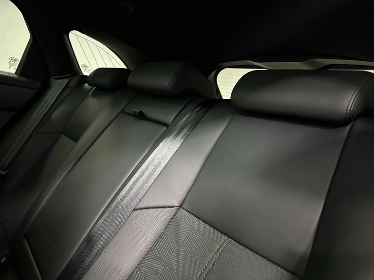 Land Rover Range R. Velar HSE R-Dyn 2.0 Si4(Hib.)