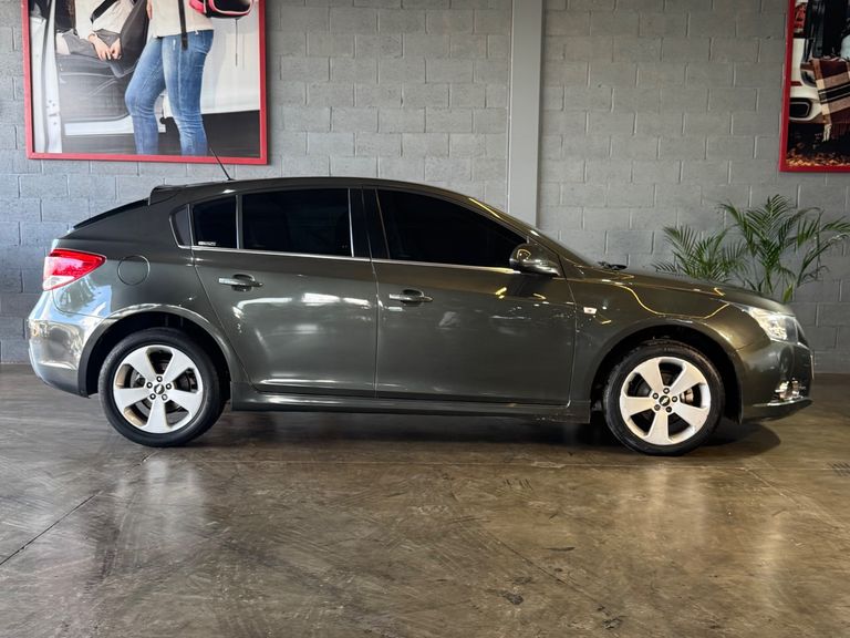 Chevrolet CRUZE HB Sport LT 1.8 16V FlexP. 5p Mec