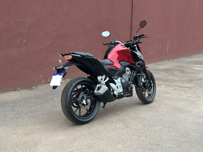HONDA CB 300F Twister Flex