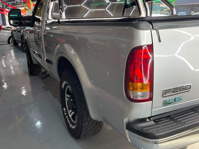 Ford F-250 XLT 3.9 4x2 Diesel TB