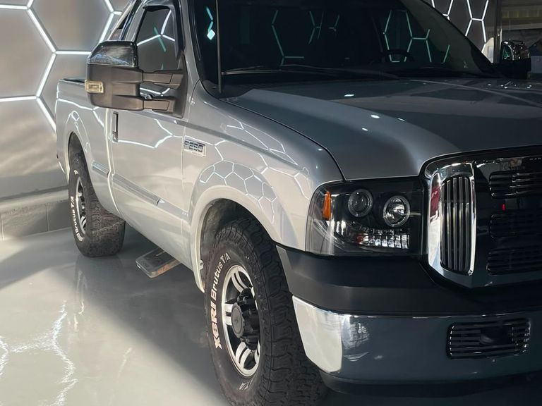 Ford F-250 XLT 3.9 4x2 Diesel TB