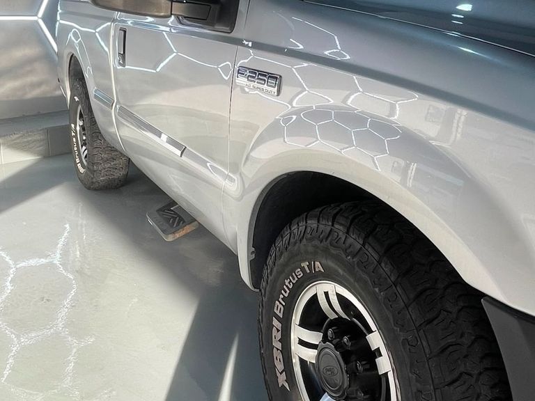 Ford F-250 XLT 3.9 4x2 Diesel TB