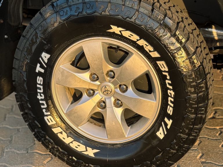 Toyota Hilux CD SRV D4-D 4x4 3.0 TDI Diesel Aut