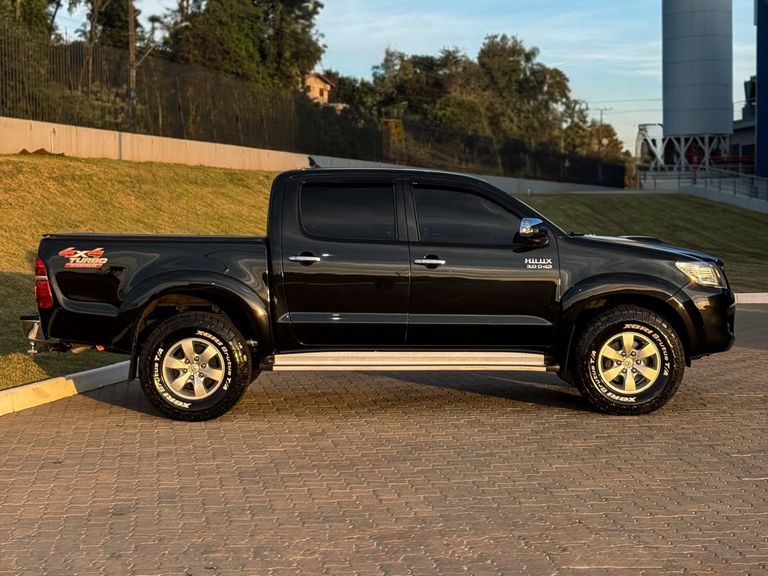 Toyota Hilux CD SRV D4-D 4x4 3.0 TDI Diesel Aut