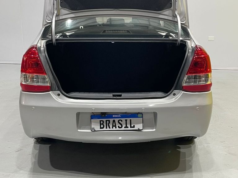 Toyota ETIOS XS Sedan1.5 Flex 16V 4p Mec.