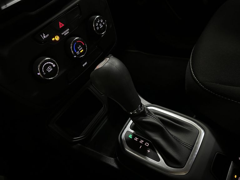 Jeep Renegade Sport T270 1.3 TB 4x2 Flex Aut.