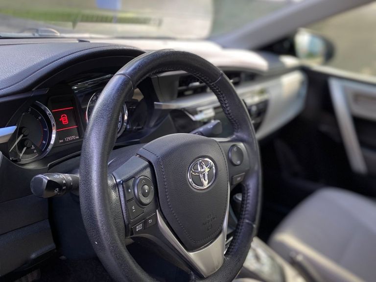 Toyota Corolla XEi 2.0 Flex 16V Aut.
