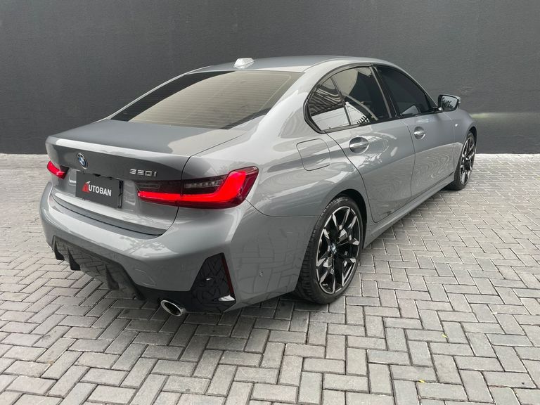 BMW 320iA 2.0 TB M Sport A.Flex/M.Sport 4p