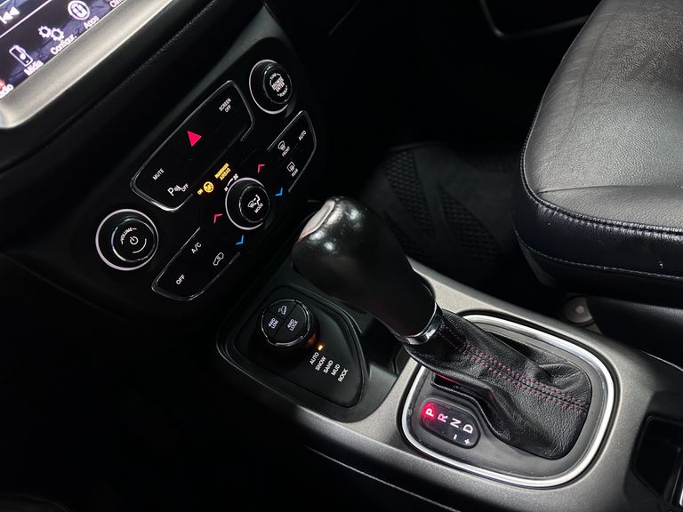 Jeep COMPASS TRAILHAWK 2.0 4x4 Dies. 16V Aut.