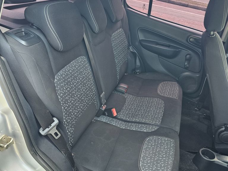 Fiat UNO ATTRACTIVE 1.0 Fire Flex 8V 5p