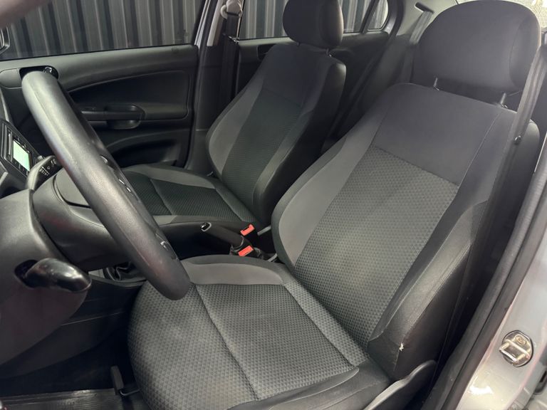VolksWagen VOYAGE 1.6 MSI Flex 8V 4p