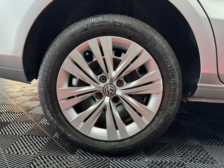 VolksWagen VOYAGE 1.6 MSI Flex 8V 4p