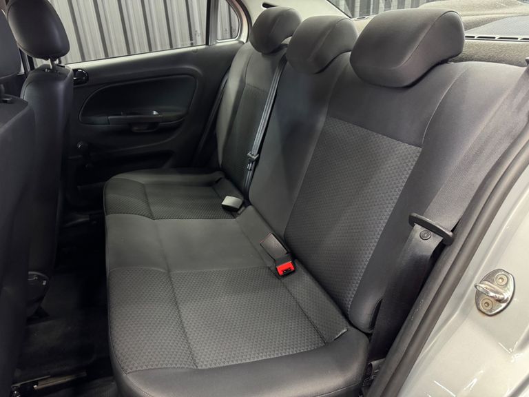 VolksWagen VOYAGE 1.6 MSI Flex 8V 4p