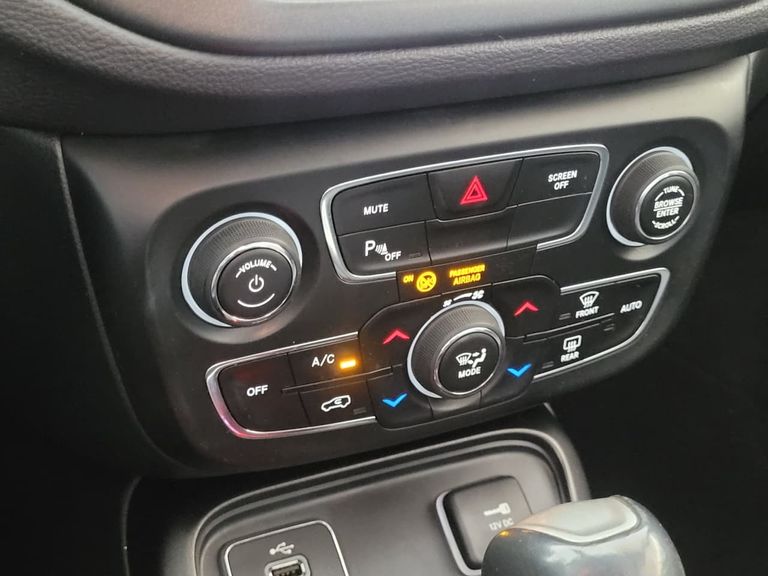 Jeep COMPASS LONGITUDE 2.0 4x2 Flex 16V Aut.