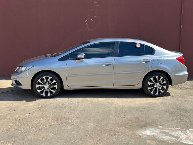 Honda Civic Sedan LXR 2.0 Flexone 16V Aut. 4p