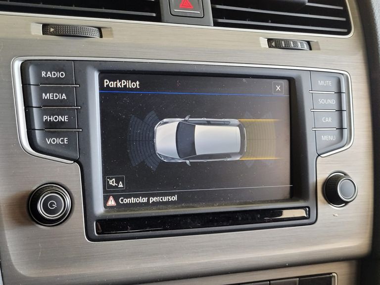VolksWagen Golf Comfortline 1.0 TSI Total Flex Mec.
