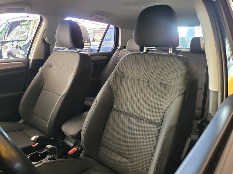 VolksWagen Golf Comfortline 1.0 TSI Total Flex Mec.