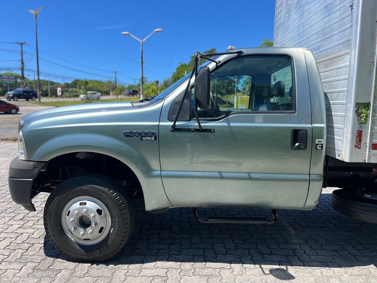 FORD F-4000 TURBO CUMMINS 2p (diesel)