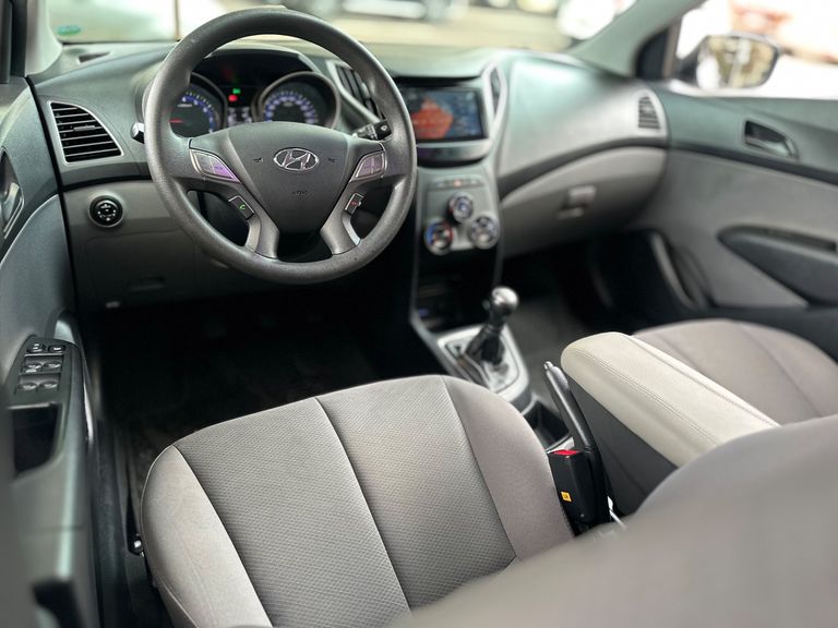Hyundai HB20S C.Plus/C.Style1.0 Flex 12V Mec. 4P