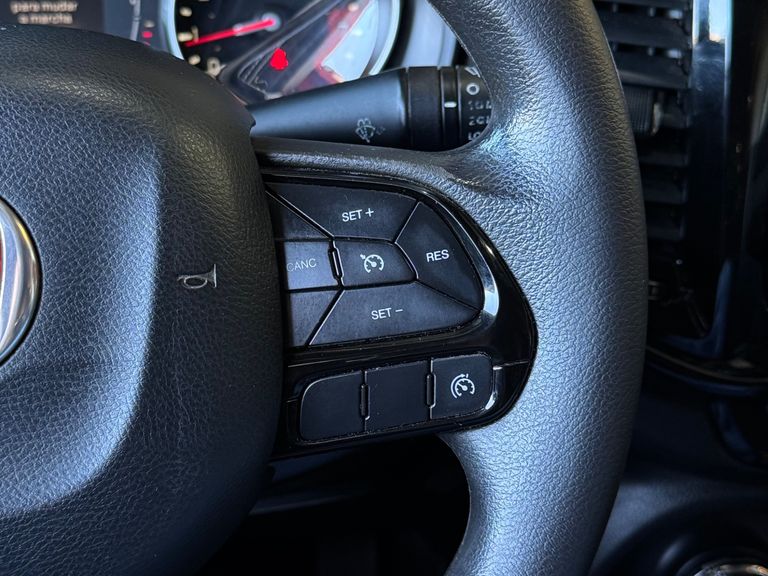 Fiat Toro Freedom 1.8 16V Flex Aut.