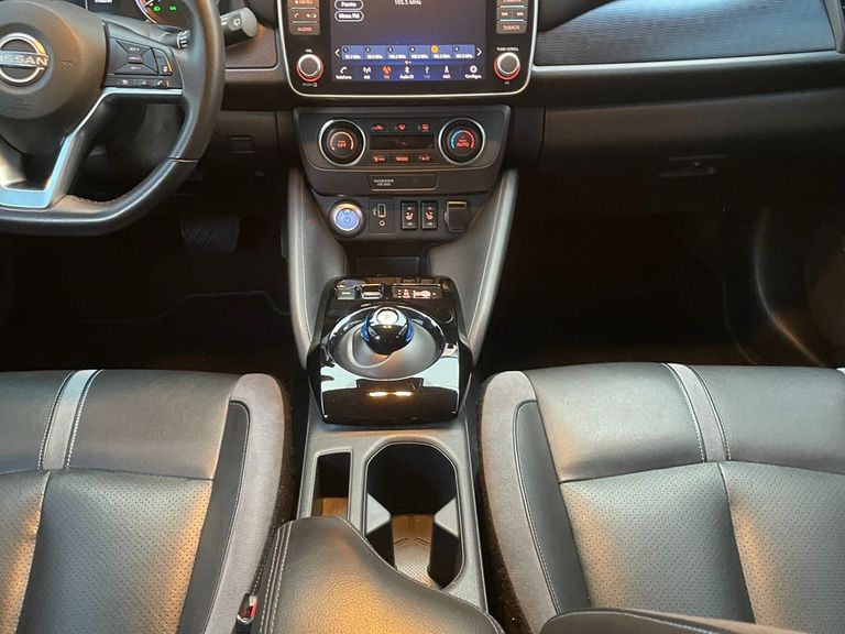 Nissan LEAF Aut. (Elétrico)