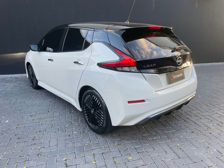 Nissan LEAF Aut. (Elétrico)