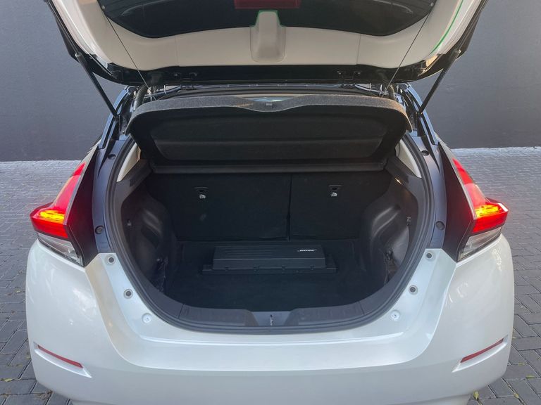Nissan LEAF Aut. (Elétrico)