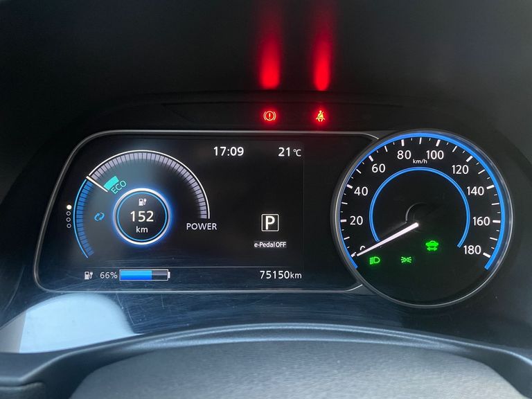 Nissan LEAF Aut. (Elétrico)