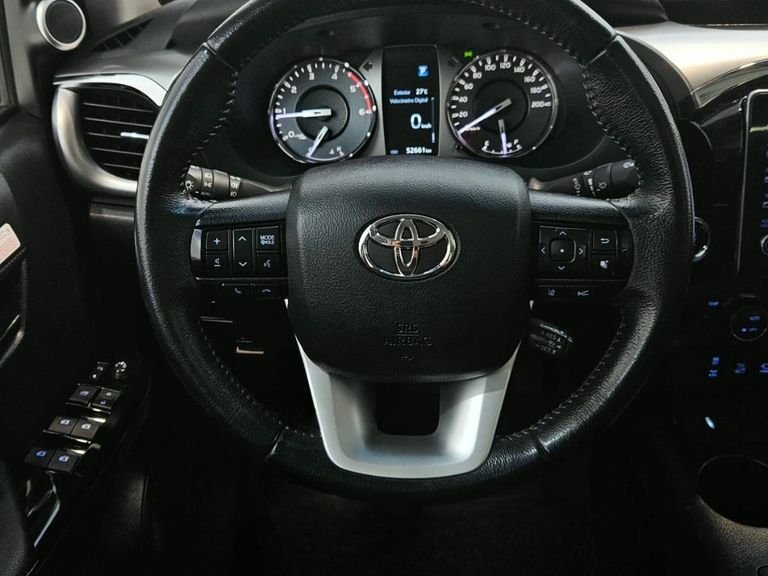 Toyota Hilux CD SRX 4x4 2.8 TDI 16V Diesel Aut.