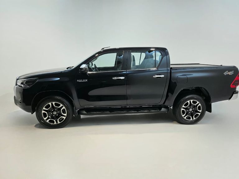 Toyota Hilux CD SRX 4x4 2.8 TDI 16V Diesel Aut.