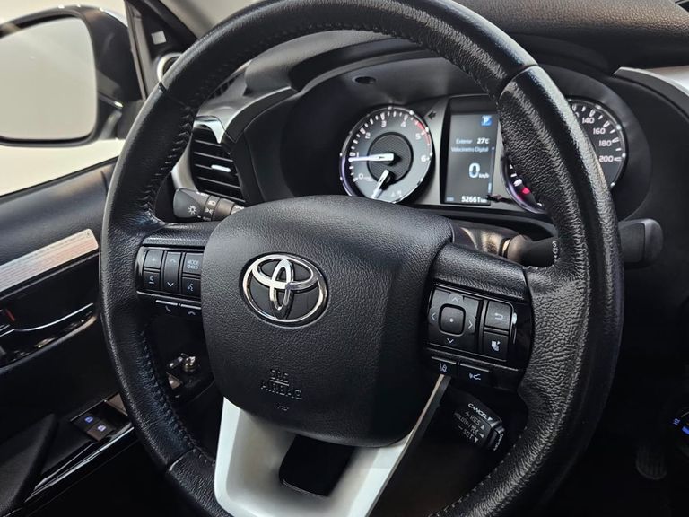 Toyota Hilux CD SRX 4x4 2.8 TDI 16V Diesel Aut.