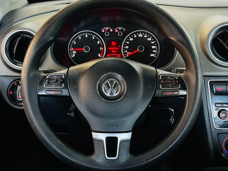 VolksWagen VOYAGE COMF/Highli. 1.6 T.Flex 8V 4p