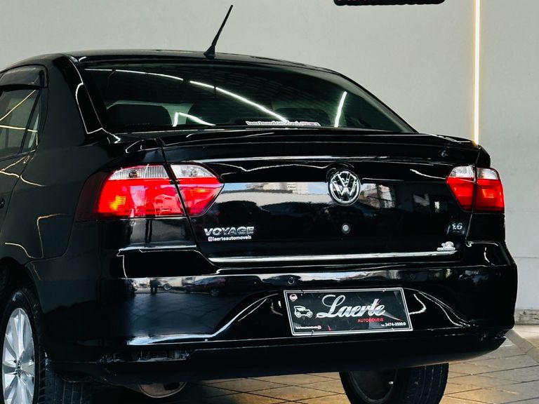 VolksWagen VOYAGE COMF/Highli. 1.6 T.Flex 8V 4p