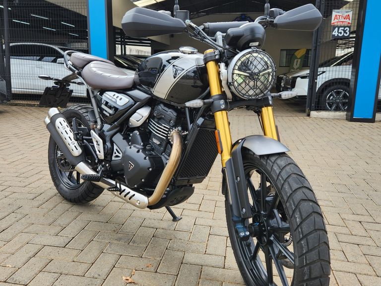 TRIUMPH SCRAMBLER 400 X