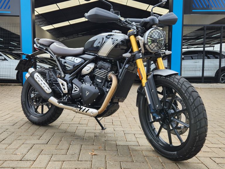 TRIUMPH SCRAMBLER 400 X