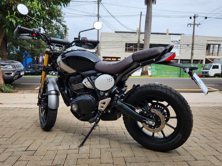 TRIUMPH SCRAMBLER 400 X